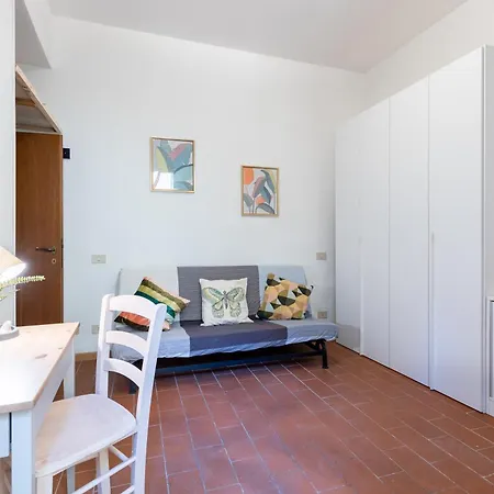 Lungarno Charismatic With Private Garden Apartment *