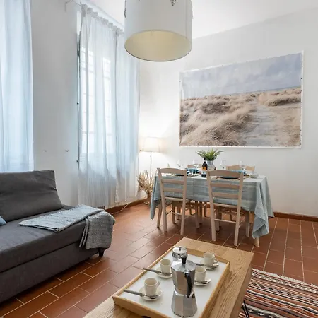 Apartment Lungarno Charismatic With Private Garden