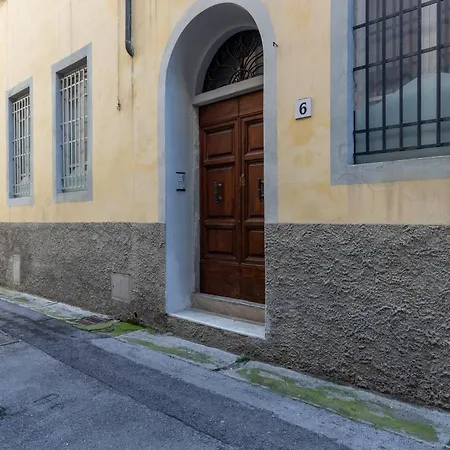 Apartment Lungarno Charismatic With Private Garden *